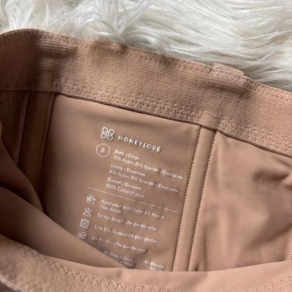 HoneyLove NWT SuperPower Short Sand Small S - Picture 5 of 7